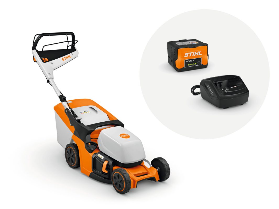 Stihl RMA 443.3 V 17" Lawnmower - AK System