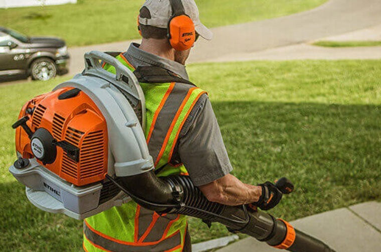 Leaf Blowers in Ireland: Finding the Best Model For Your Needs