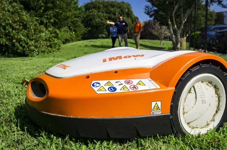 An Automated Lawnmower