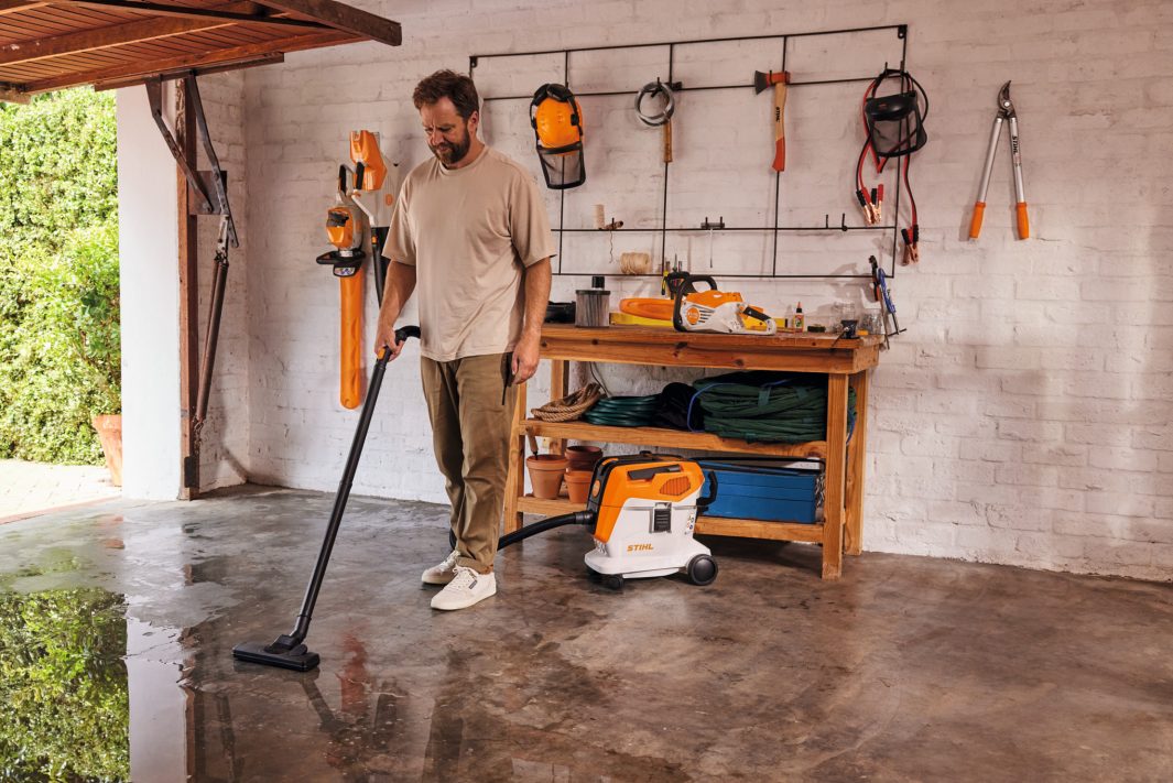 Stihl SEA 60 Cordless Vacuum Cleaner - AK System