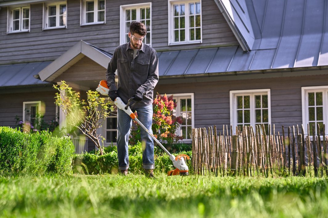 Stihl FSA 50 Cordless Strimmer - AK System