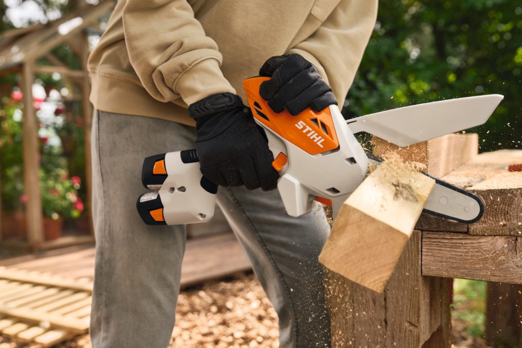 Stihl GTA 30 Cordless Pruner - AS System