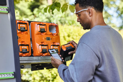 Stihl AL 301-4 Multiple Battery Charger